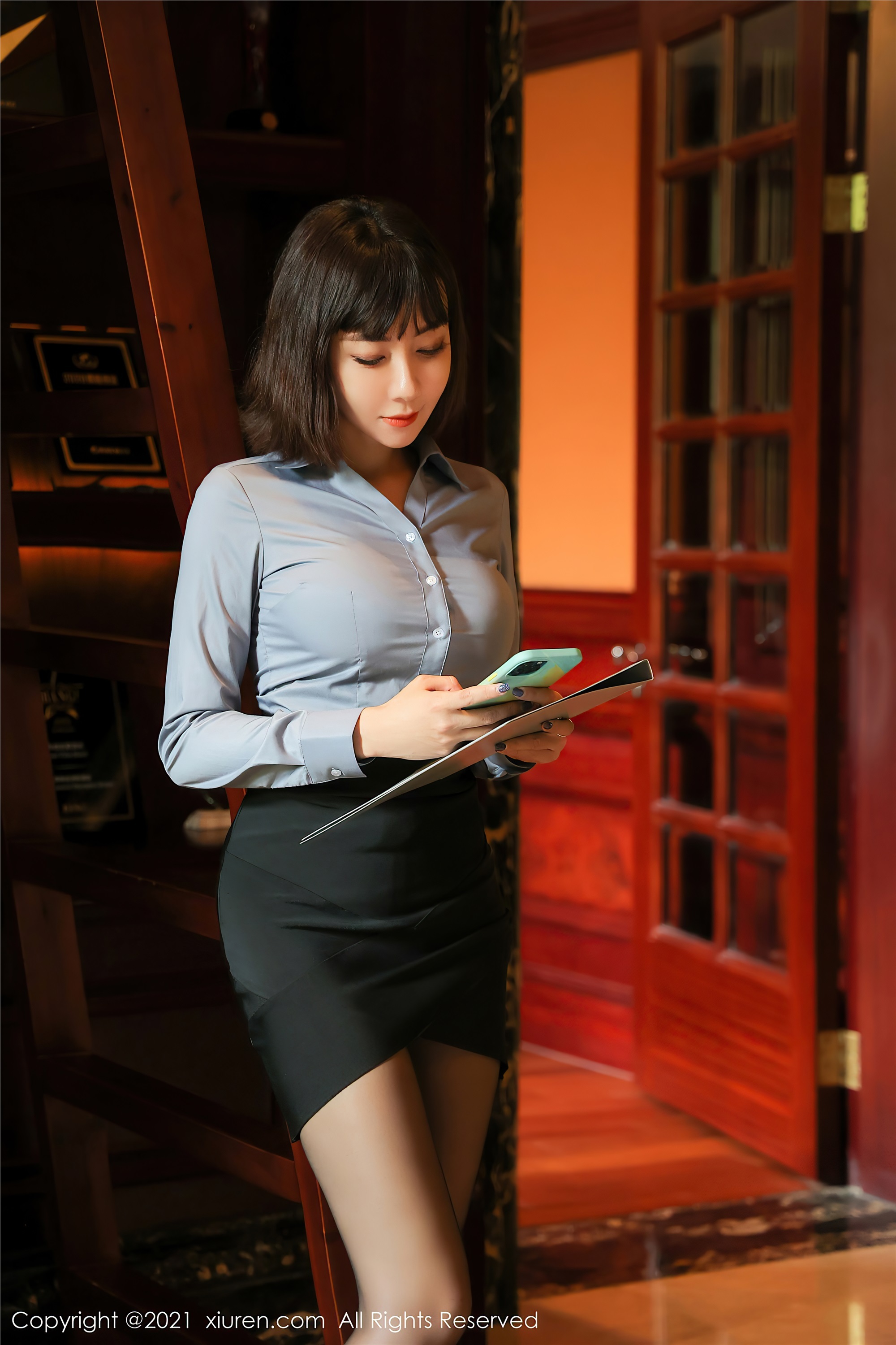 XiuRen秀人网  2021.06.02 No.3495 果儿Victoria